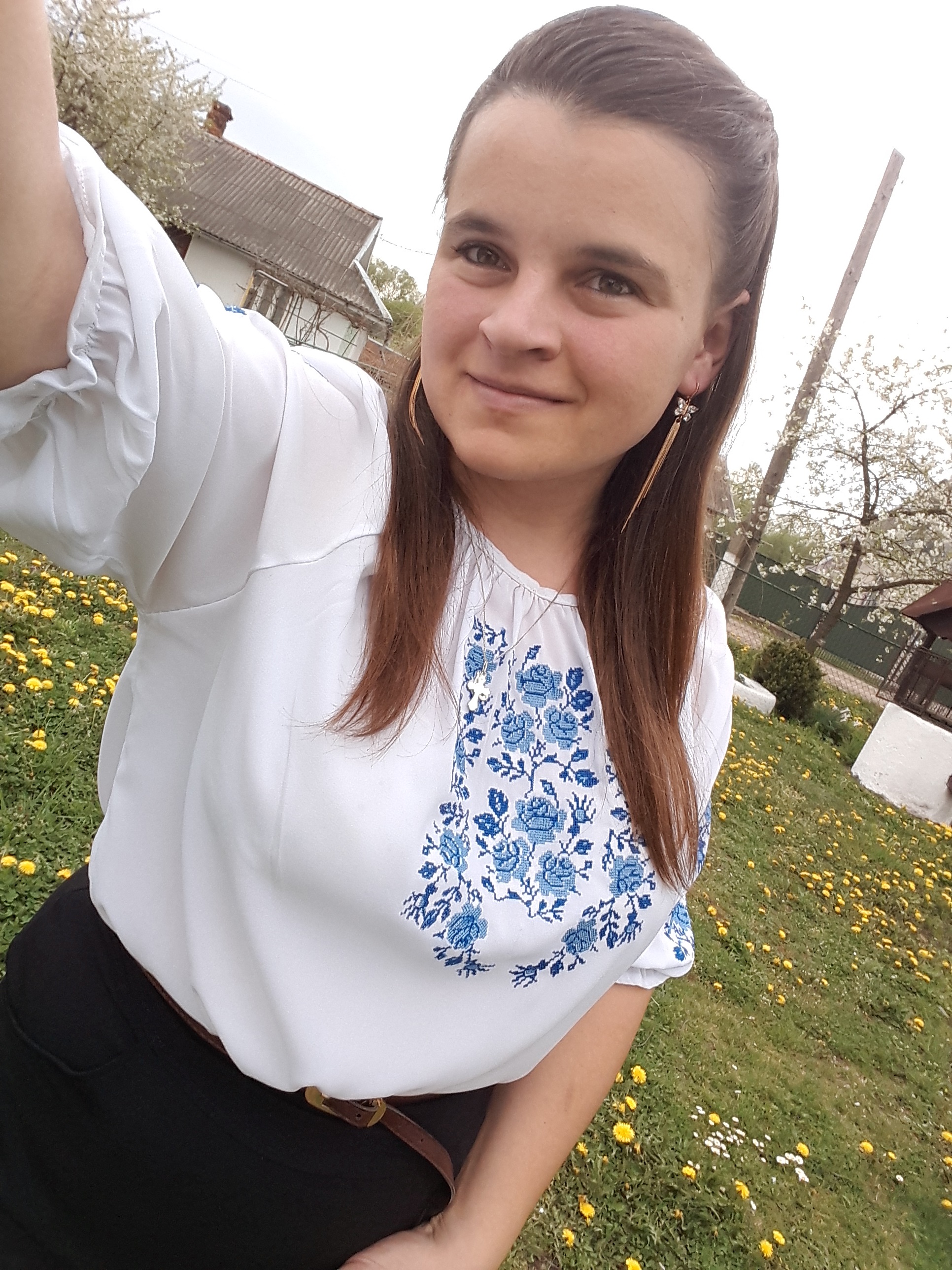 В улюбленій авторській вишиванці